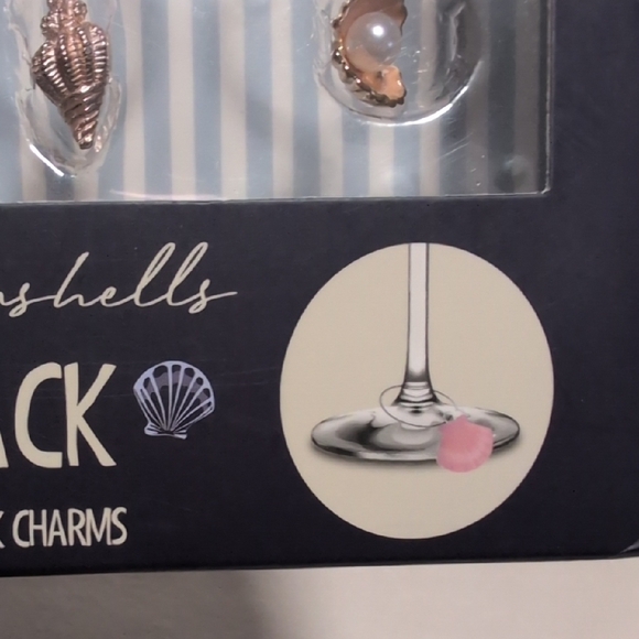 Mermaid & Seashells Bottle Stopper & Drink Charms Party Pack - Picture 5 of 6